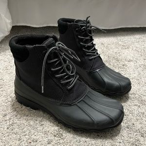 MEN’S SPERRY AVENUE DUCK WATERPROOF BOOT - SIZE 11 - BLACK NYLON